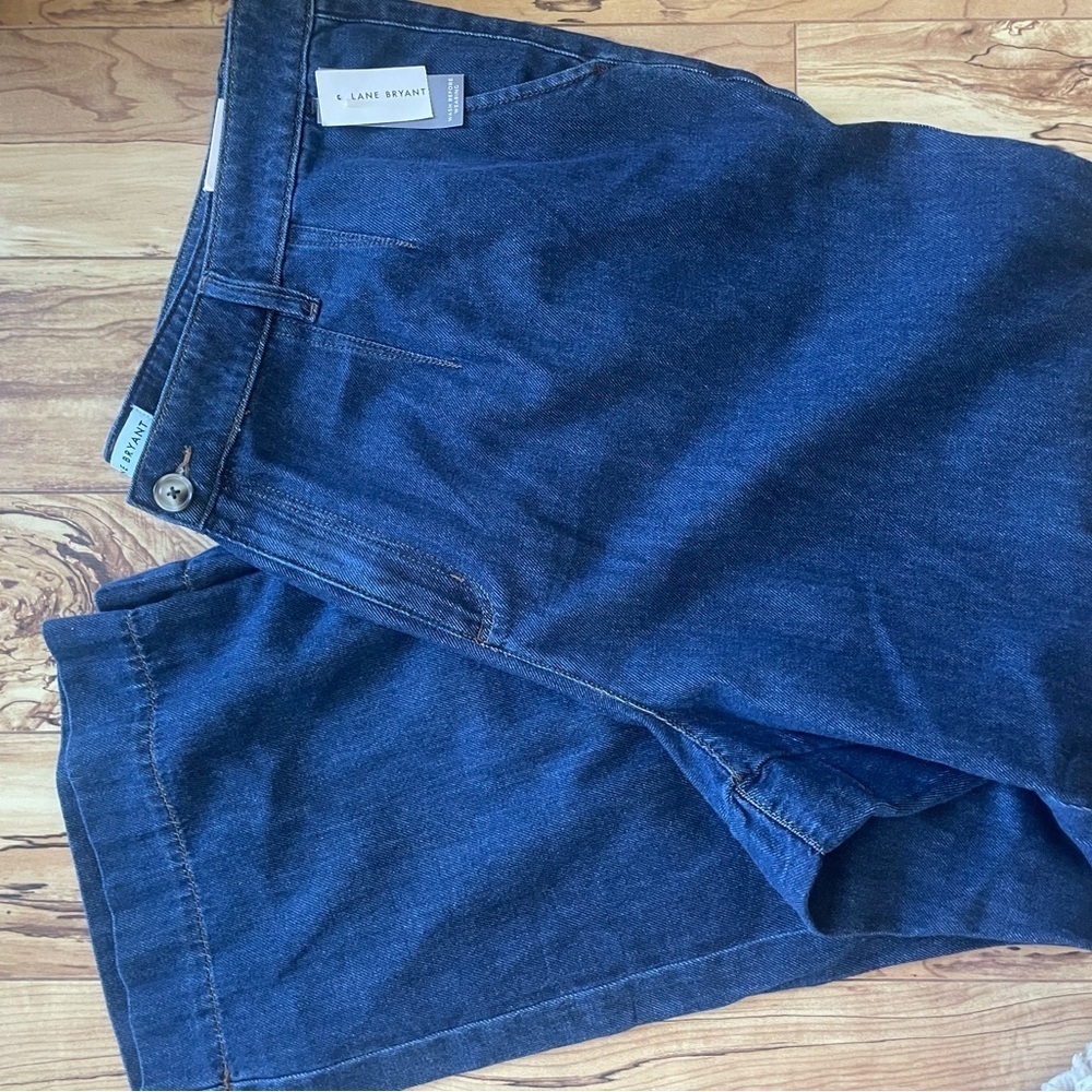 Lane Bryant NWT size 22 plus size Wide leg mid rise Blue Denim Jeans